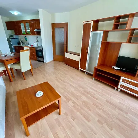 Apartment Crown Fort Club *